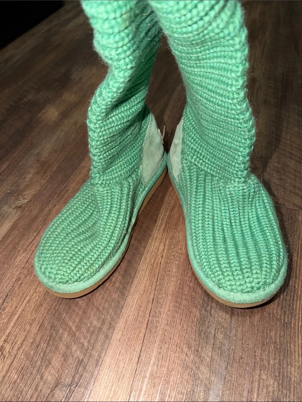 Girls UGG Classic Cardy Green Sweater Boots size 1